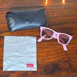 RAY-BAN Mens Womens Designer Sunglasses Pink Wayfarer RB 2140 968/3E 47 22 2N